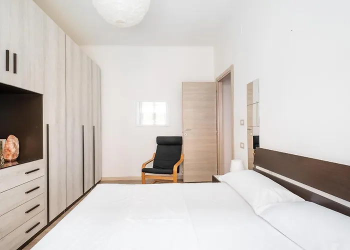 Porta Mascarella Apartment By Wonderful Italy